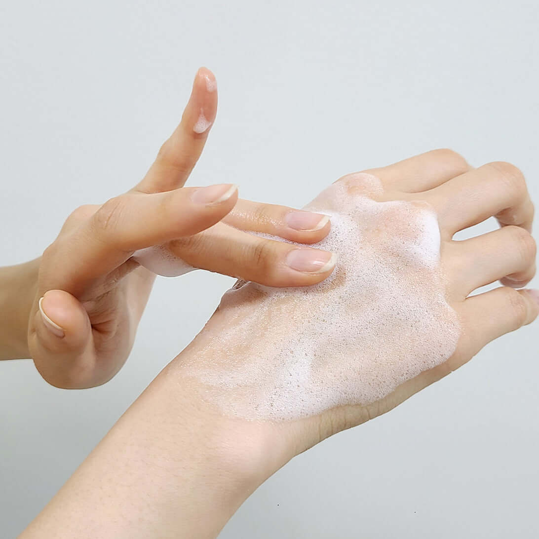 foaming serum with 7 types of hyaluronic acid