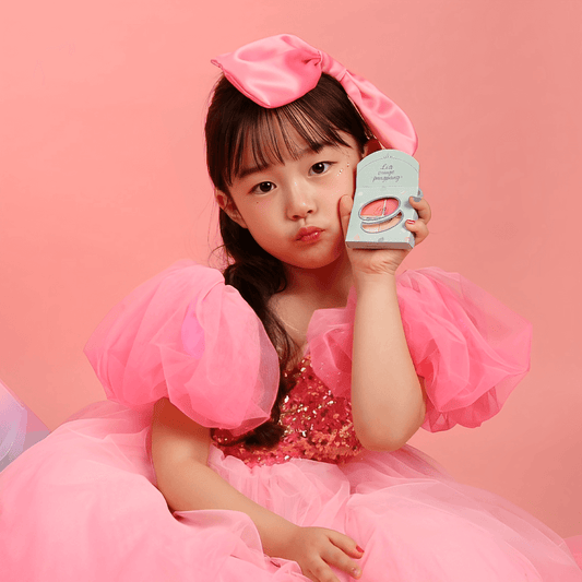 compact eyeshadow for children with subtle shimmer